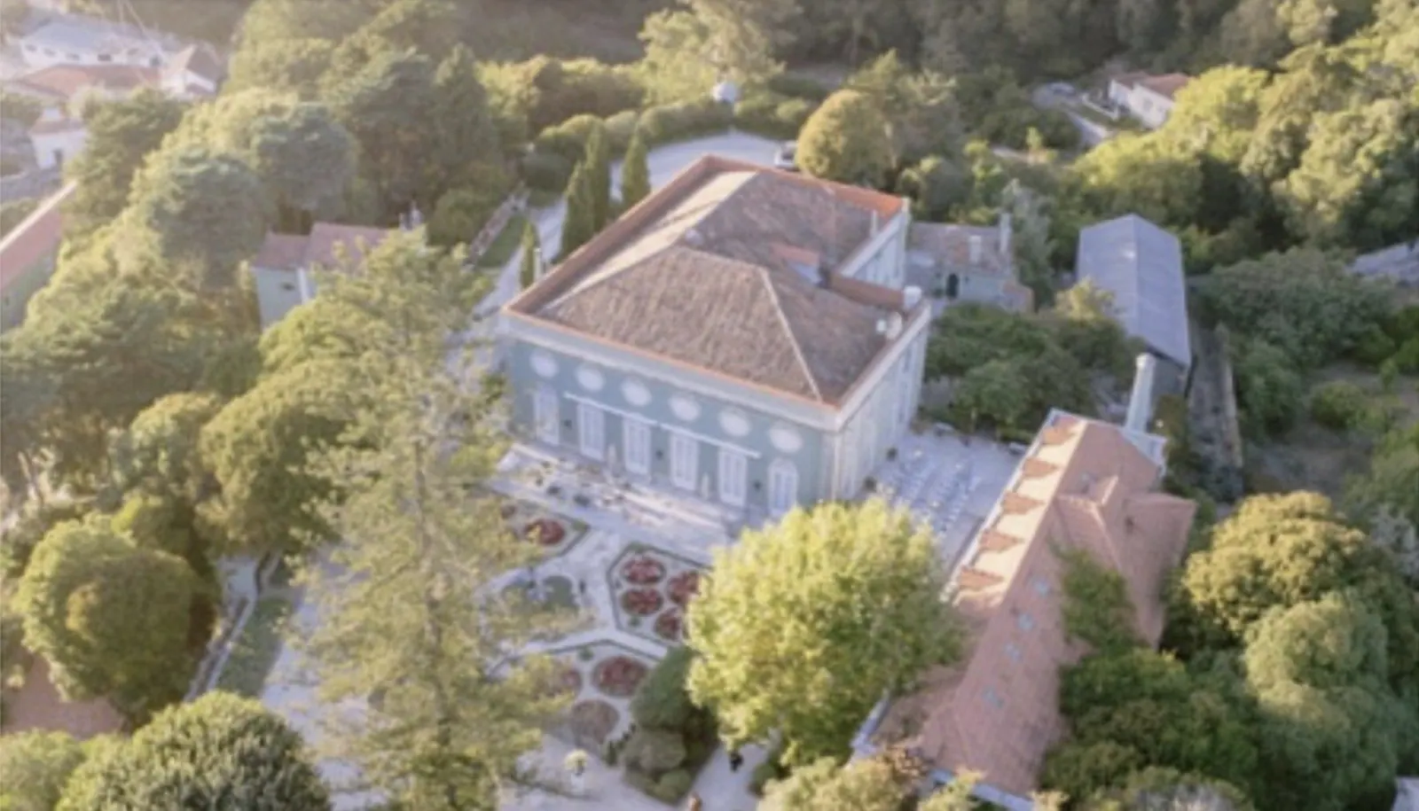 Casa Holstein, a palace wedding venue with formal gardens in Sintra, Portugal